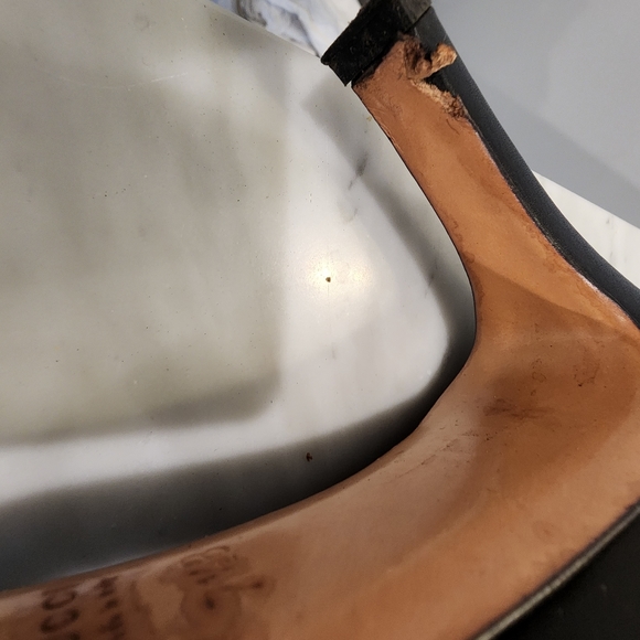 Gucci boots with fur that can we worn folded down or not. Heel worn see pics - Picture 4 of 6